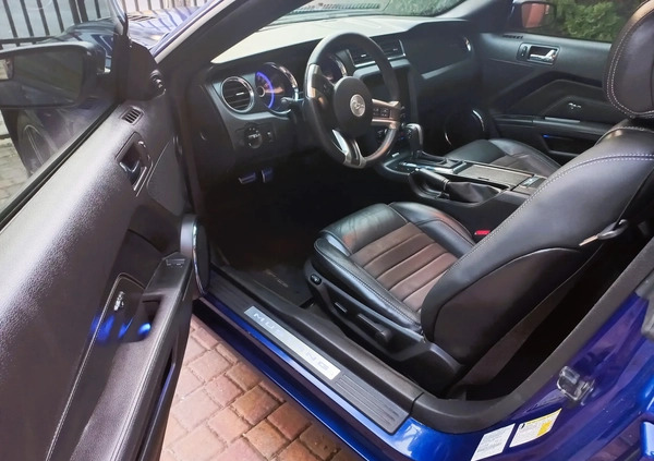 Ford Mustang cena 98500 przebieg: 185000, rok produkcji 2013 z Ryn małe 301